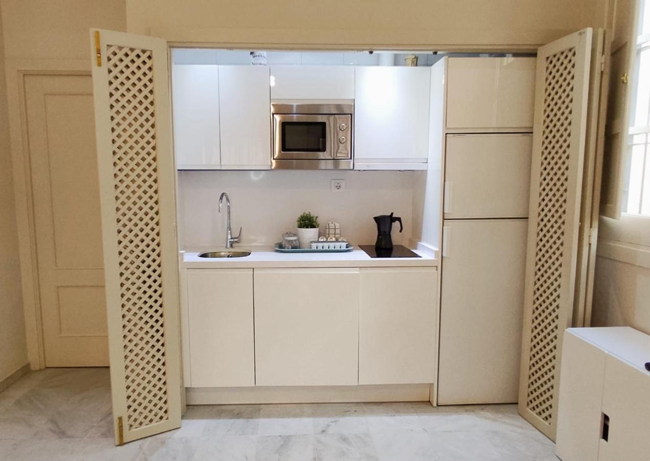 Homeyseville-Bright Apartment At Santa Cruz 4 Pax, Parking Optional Bagian luar foto