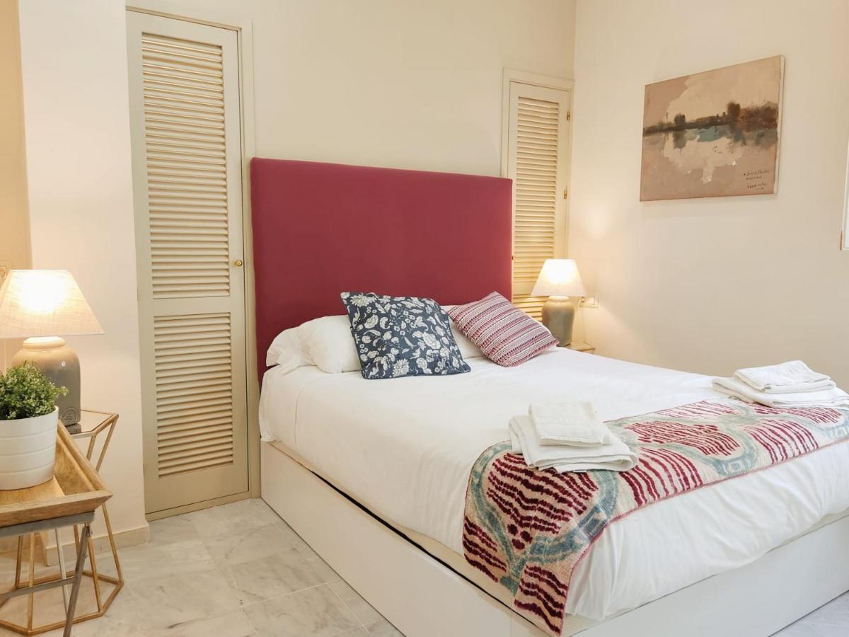 Homeyseville-Bright Apartment At Santa Cruz 4 Pax, Parking Optional Bagian luar foto