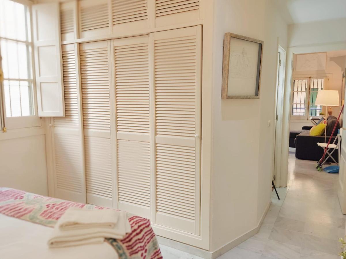 Homeyseville-Bright Apartment At Santa Cruz 4 Pax, Parking Optional Bagian luar foto